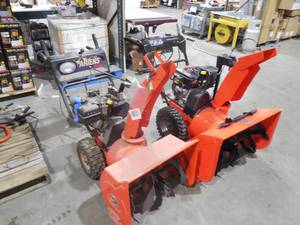 lot 10 image: (2) SNOWBLOWERS FOR PARTS  REPAIR