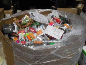 lot 23 image: WHOLESALE PALLET LOT OF GENERAL MERCHANDISE- SMALLS