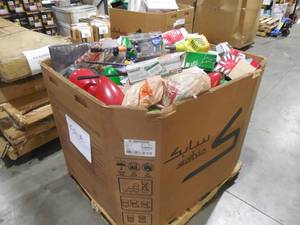 lot 38 image: WHOLESALE PALLET LOT OF GENERAL MERCHANDISE- SMALLS