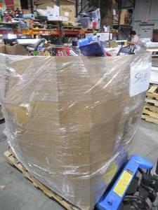 lot 55 image: WHOLESALE PALLET LOT OF GENERAL MERCHANDISE- SMALLS