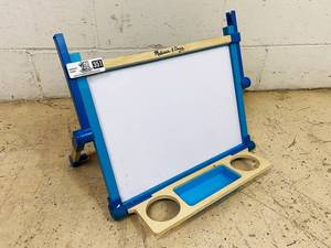 lot 351 image: Melissa & Doug Double-Sided Tabletop Easel