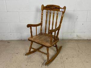 lot 370 image: Vintage Wooden Youth Rocking Chair