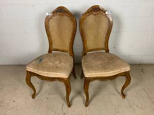 lot 373 image: 2 Antique Wood Carved Cane Back Dining Chairs