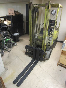 lot 101 image: MITSUBISHI  FORKLIFT