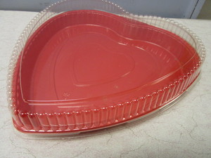 lot 130 image: VALENTINE HEART-SHAPED TRAYS, WITH LIDS - NEW, BULK QUANTITY