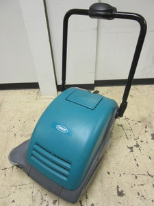 lot 138 image: TENANT FLOOR SWEEPER