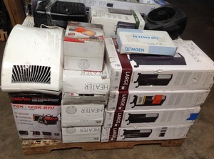 Pallet with assorted Heaters various models and conditions
