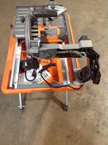 RIDGID 9 Amp Corded 7 in. Wet Tile Saw with Stand OPEN BOX TESTED SEE PICS