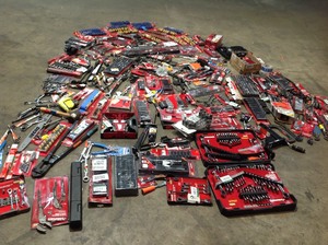 Large lot with assorted Husky Mechanic tools various kinds see pictures