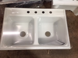 Lot of assorted Sinks most in like new condition