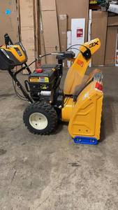 Cub Cadet 3X HD 30 in. 420 cc Three-Stage Gas Snow Blower with Electric Start Steel Chute Power Steering and Heated Grips  in like new Condition