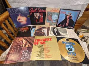 lot 60 image: Easy Listening Albums