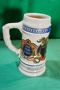 lot 139 image: Vintage Pabst Blue Ribbon Thermo-Serv & Old Style Lager Limited Edition Stein