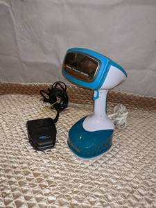 lot 97 image: Black & Decker Steamer & Collar Perfect Press