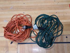 lot 111 image: 50 & 100 Extension Cords