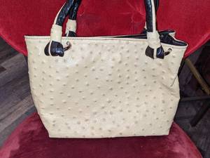 lot 45 image: Cecconi Piero Italy Ostrich Handbag