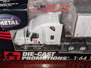 lot 154 image: Die-Cast Promotions Tractor-Trailer