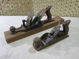 (EC1) 2 Vintage Wood Planes...