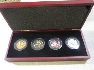 (FS) Set of 4 Collectors Half Dolla...