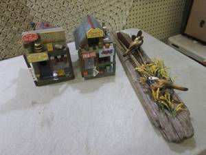 (D-3T) 2 Decorative Bird Houses and...