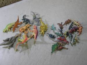 (FS) Toy Plastic Dinosuars...