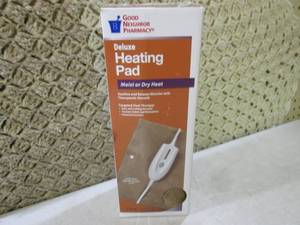 (F-0) Deluxe Heating Pad...