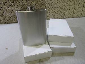 (EC1) Lot of 3 Flasks...