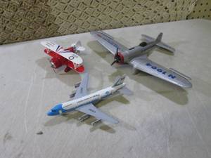 (FS) 3 Planes Bigger is a bank, 2 s...