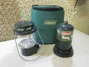 (F-0) Coleman Portable Lantern with...