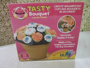 (BSB) Tasty Bouquet Cupcake Display...