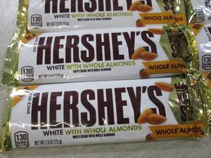 (B-1) 12 King Size White Hersheys w...