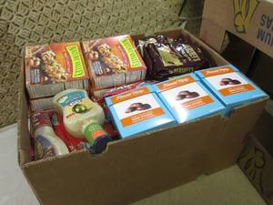 (EC2) Box Full of Assorted Food Sna...