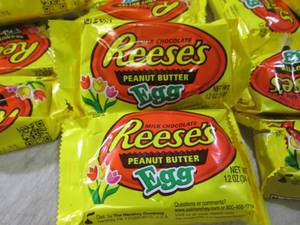 (B-1) 24 Reeses Peanut Butter Eggs ...