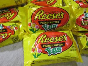 (B-1) 24 Reeses Peanut Butter Eggs ...