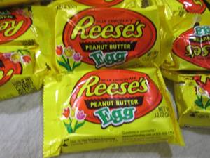 (B-1) 24 Reeses Peanut Butter Eggs ...