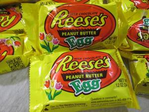 (B-1) 24 Reeses Peanut Butter Eggs ...