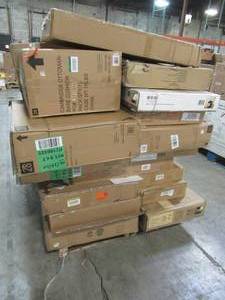 lot 304 image: WHOLESALE MIXED PALLET OF MISCELLANEOUS INDOOROUTDOOR FURNITURE AND MORE