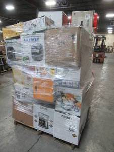 lot 305 image: WHOLESALE MIXED PALLET OF MISCELLANEOUS SMALL KITCHEN APPLIANCES, VACUUMES AND MORE