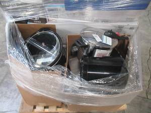 lot 422 image: WHOLESALE MIXED PALLET OF MASSAGE ITEMS AND SMALL COOKING APPLIANCES