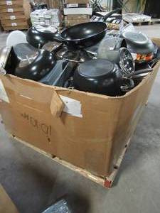 lot 316 image: WHOLESALE MIXED PALLET OF MISCELLANEOUS SMALL KITCHEN POTS, PANS, STORAGE ITEMS, ACCESSORIES AND MORE