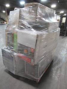 lot 323 image: WHOLESALE MIXED PALLET OF MISCELLANEOUS CHRISTMAS TREES AND HOLIDAY DECOR
