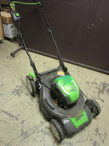 lot 219 image: GREENWORKS PRO 21 BATTERY-POWERED LAWNMOWER