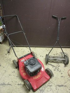 lot 220 image: RALLLY 22 LAWNMOWER - FOR PARTS, GREAT STATES PUSH-MOWER