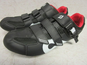 lot 234 image: PELOTON BICYCLE SHOES, SIZE 47