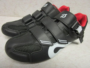 lot 236 image: PELOTON BICYCLE SHOES, SIZE 41