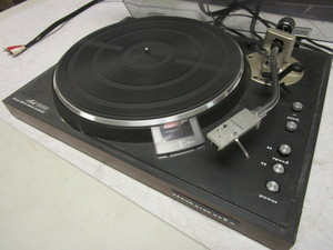 lot 273 image: MARANTZ TURNTABLE
