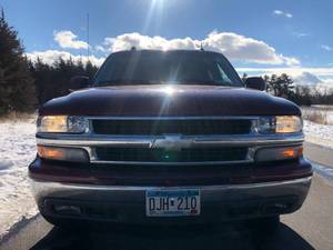 2005 Chevy Suburban  4x4  FULLY LOADED