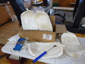 lot 98 image: 4 New Boat Bumpers