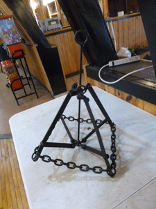 lot 100 image: Antique Boat Anchor
