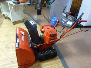 lot 109 image: Troy-Bilt Snowblower